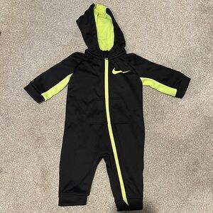 Nike Kids Black and Neon Green Hooded Footie